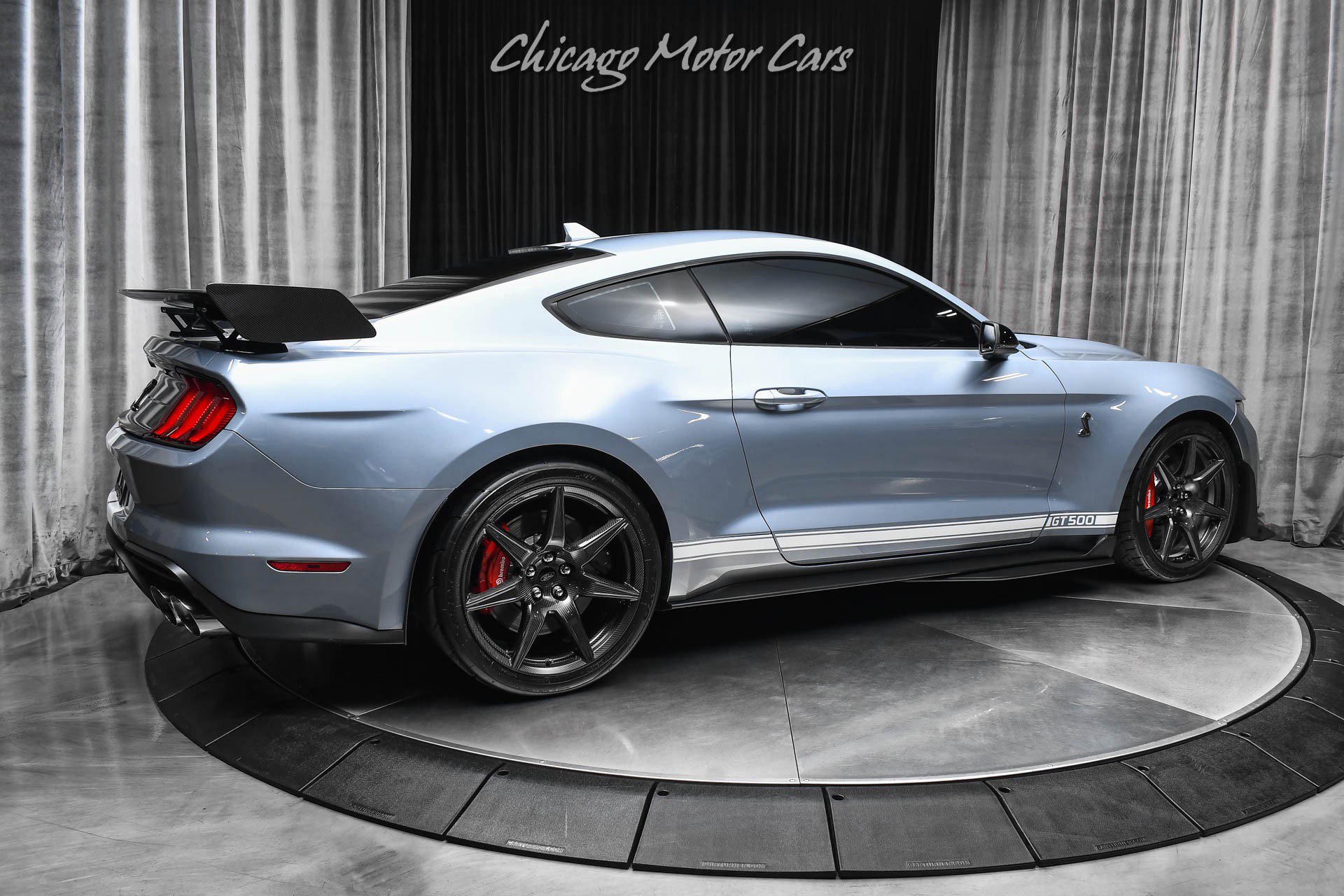 Used 2022 Ford Mustang Shelby GT500 w/ Carbon Fiber Track Pack RWD image 5
