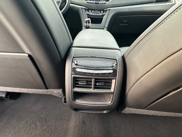 Used 2022 Cadillac XT5 Premium Luxury w/ Technology Package AWD/4WD image 30