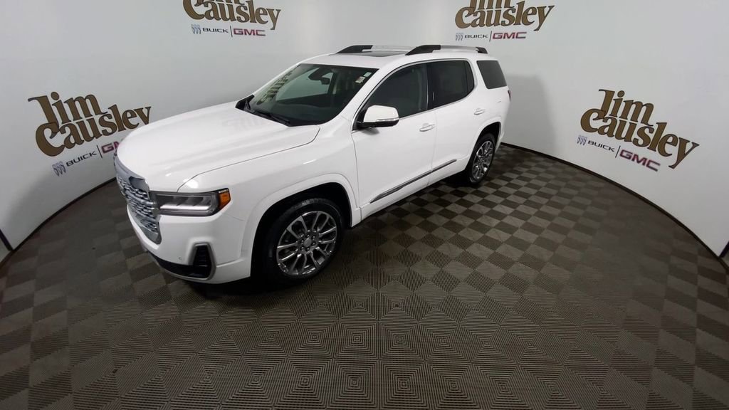 Certified 2023 GMC Acadia Denali w/ Denali Ultimate Package AWD/4WD image 4