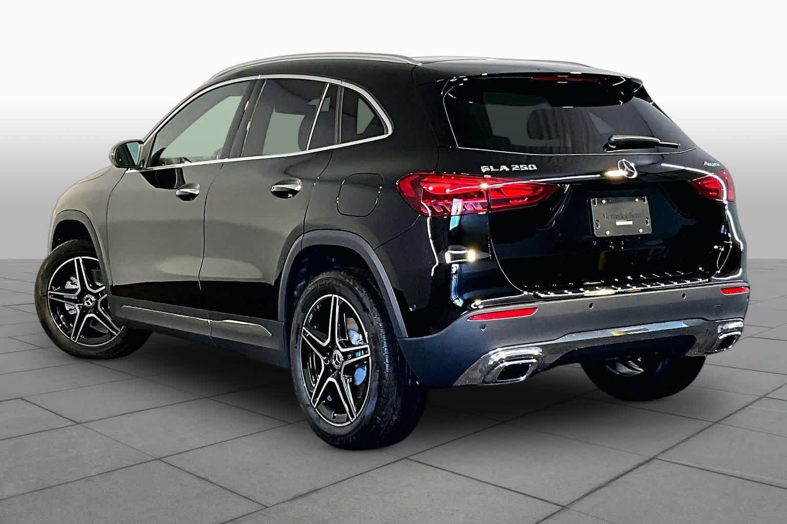 New 2026 Mercedes-Benz GLA 250 4MATIC image 3