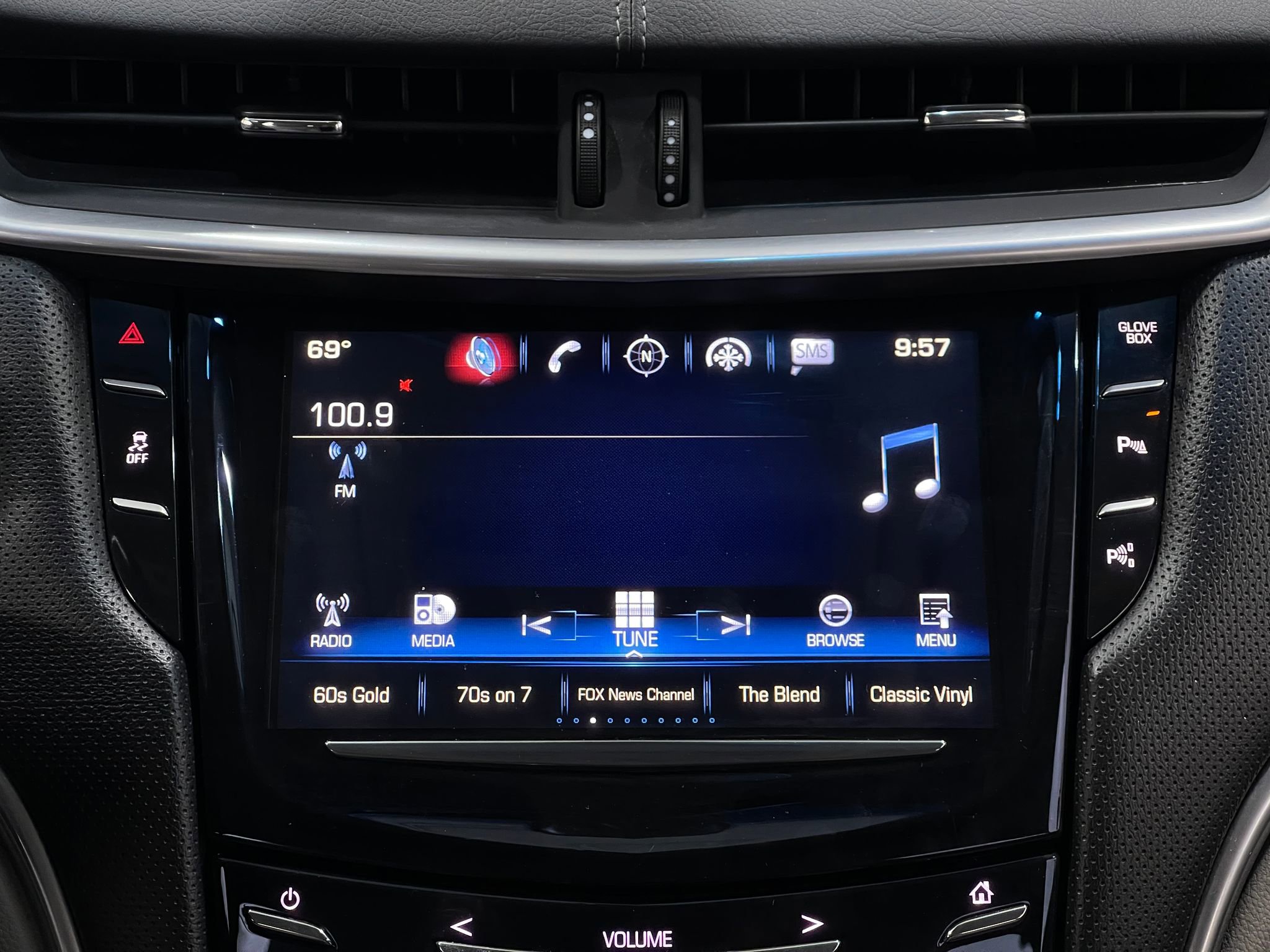 Used 2017 Cadillac XTS Luxury FWD image 23