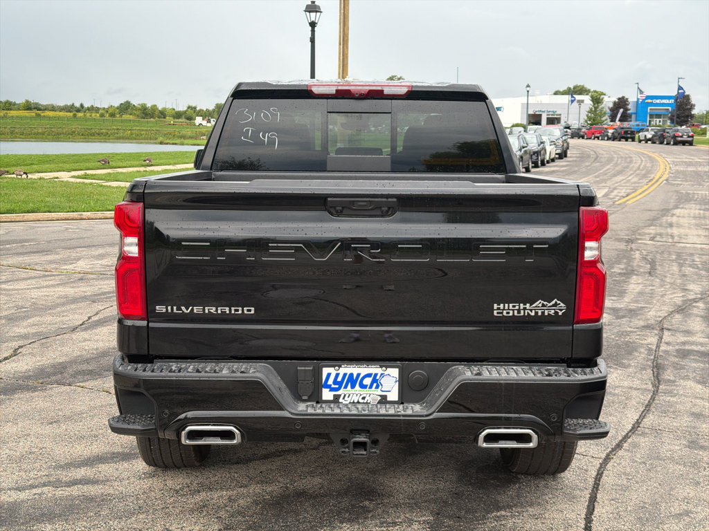 New 2026 Chevrolet Silverado 1500 High Country AWD/4WD image 3