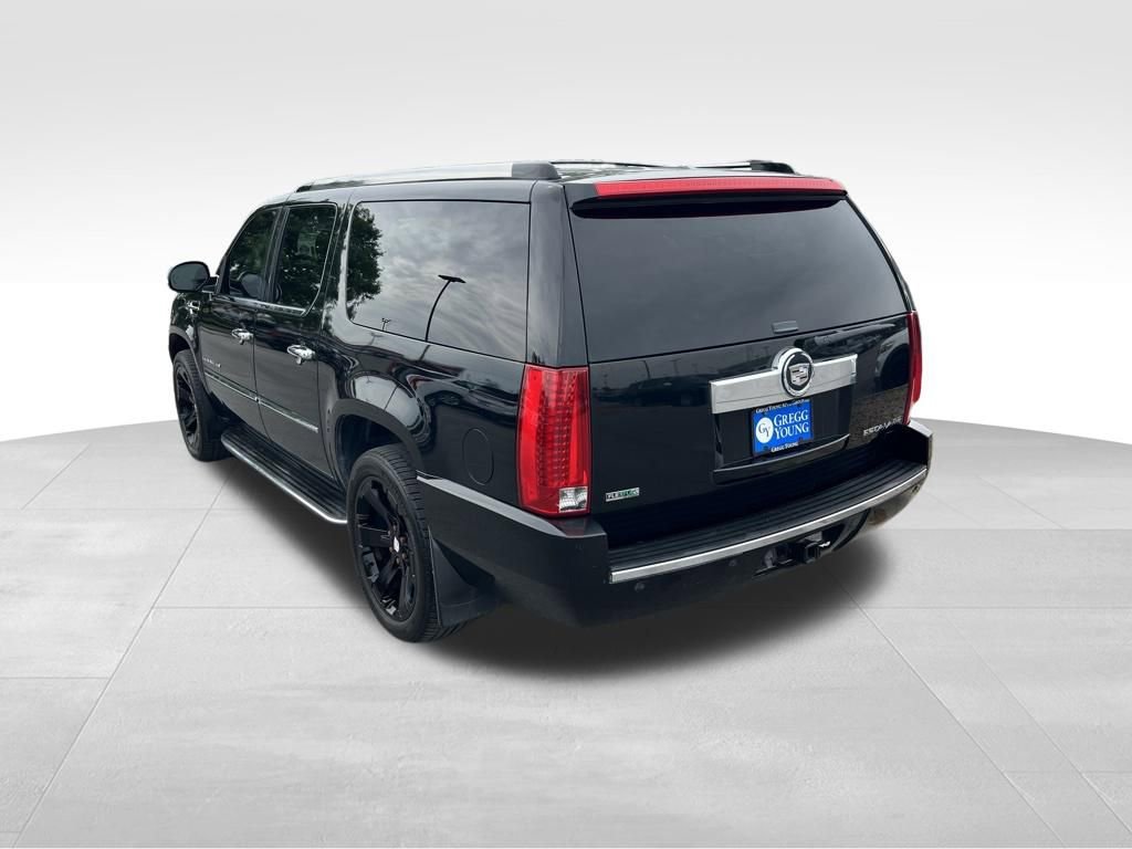 Used 2011 Cadillac Escalade ESV Luxury AWD/4WD image 4