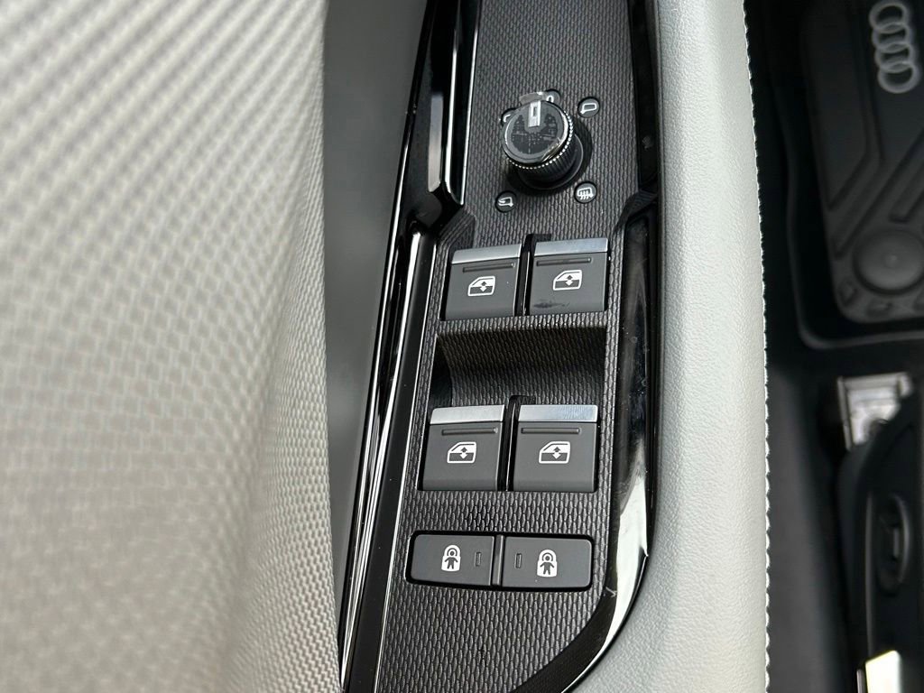 New 2026 Audi Q3 quattro 2.0T AWD/4WD image 19
