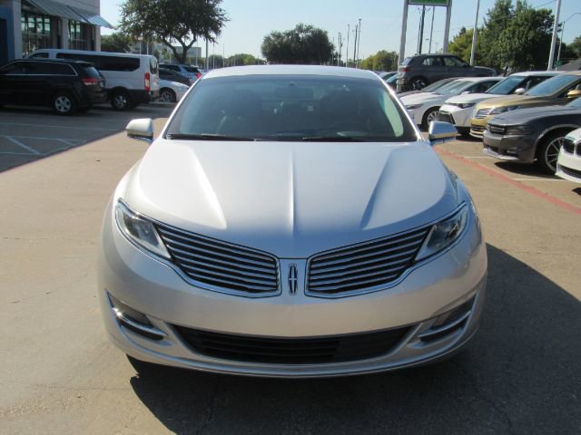 Used 2016 Lincoln MKZ Hybrid image 2