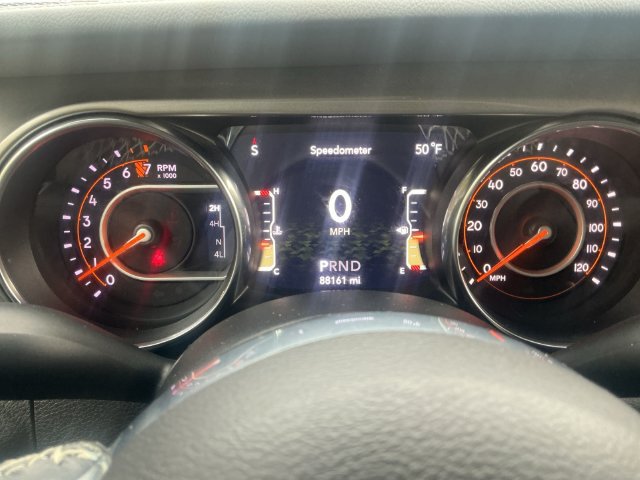 Used 2019 Jeep Wrangler Unlimited Sahara w/ Cold Weather Group AWD/4WD image 14