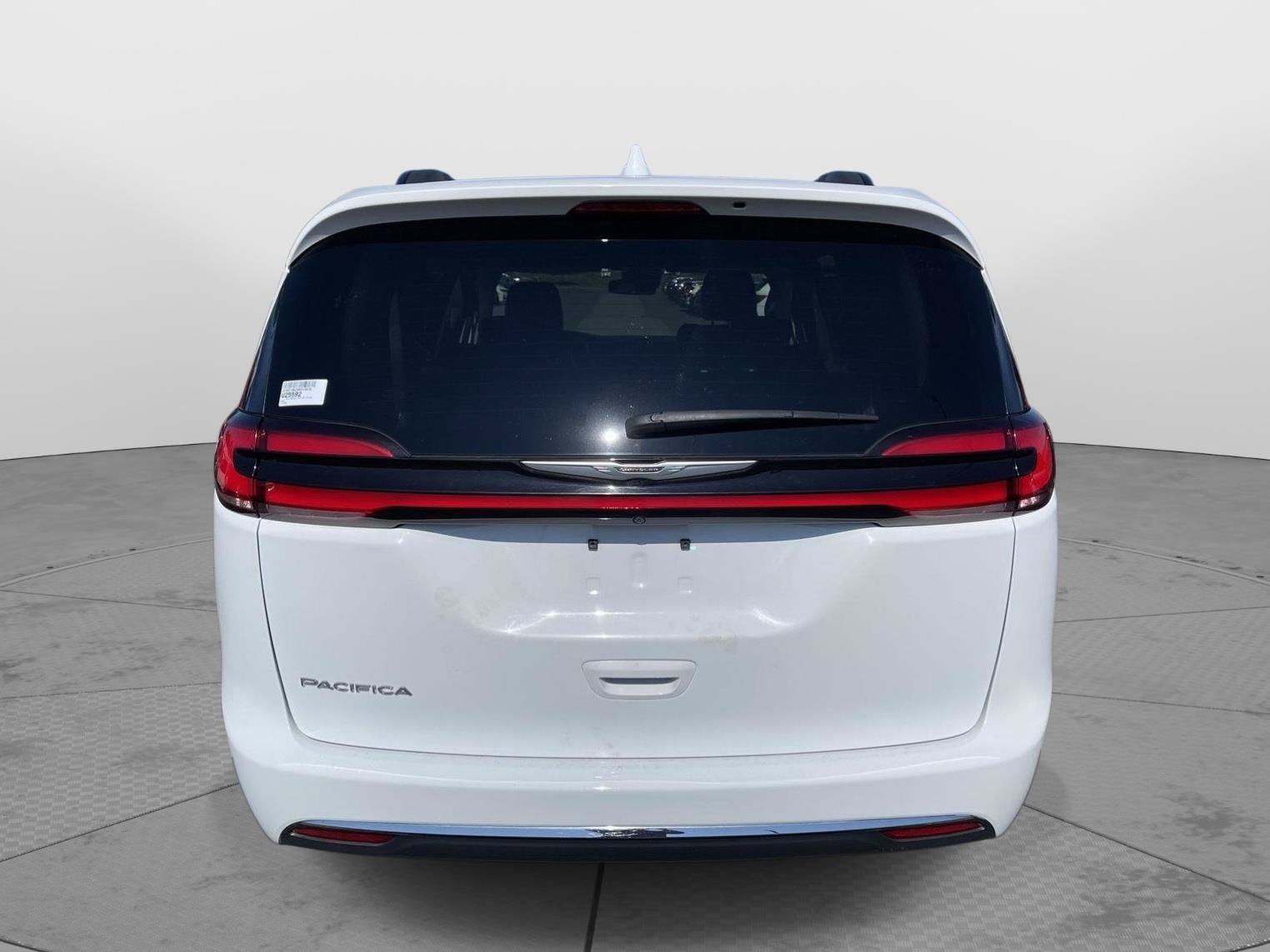 Used 2022 Chrysler Pacifica Touring-L FWD image 21