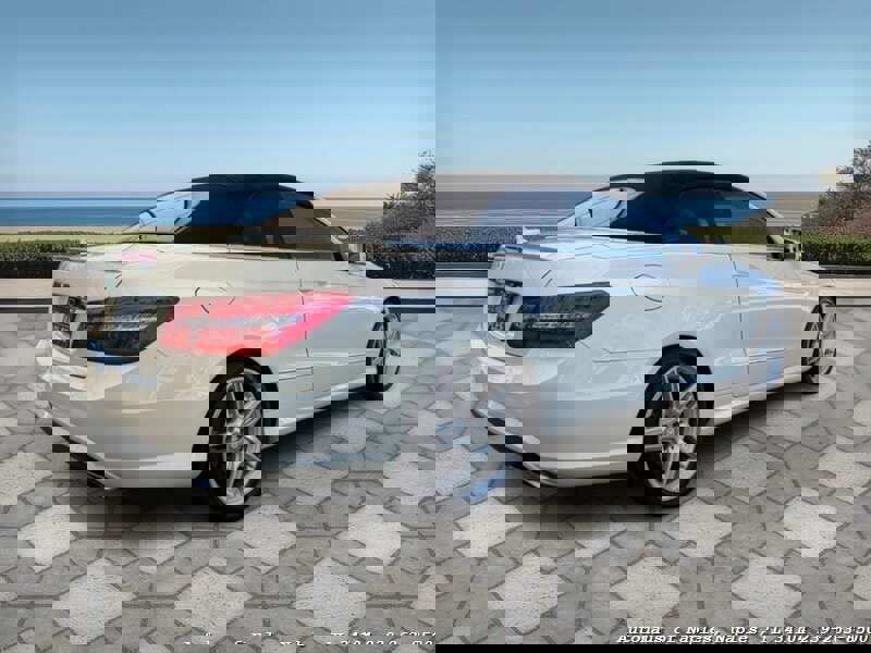 Used 2011 Mercedes-Benz E 550 Cabriolet image 18