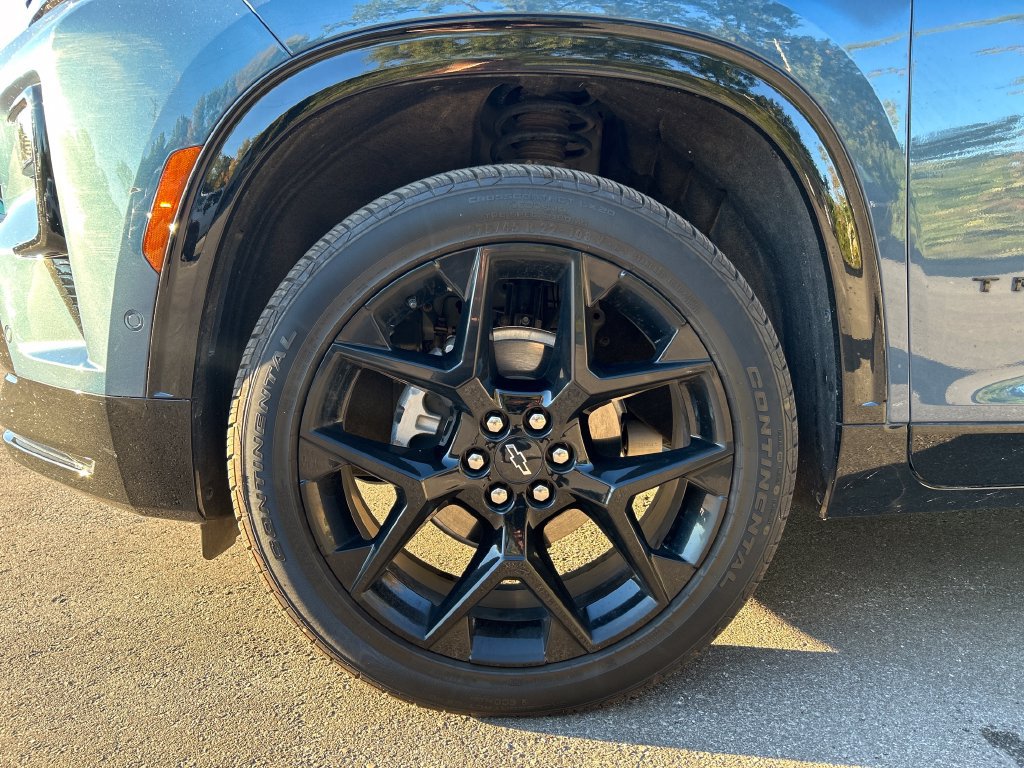 Used 2026 Chevrolet Traverse RS w/ LPO, Floor Liner Package AWD/4WD image 7