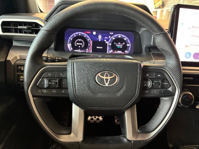 Used 2024 Toyota Tacoma TRD Sport AWD/4WD image 22
