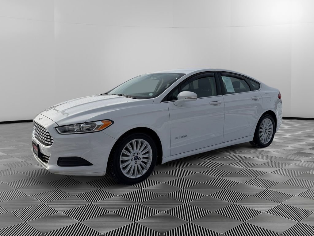 Used 2016 Ford Fusion SE image 3