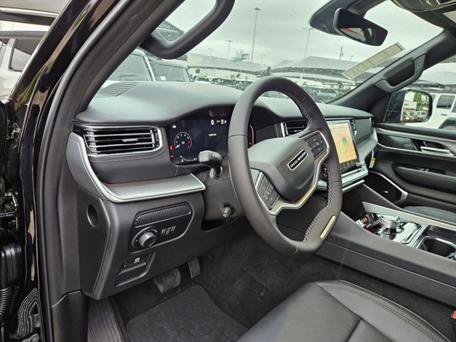 New 2026 Jeep Grand Wagoneer L Limited AWD/4WD image 13