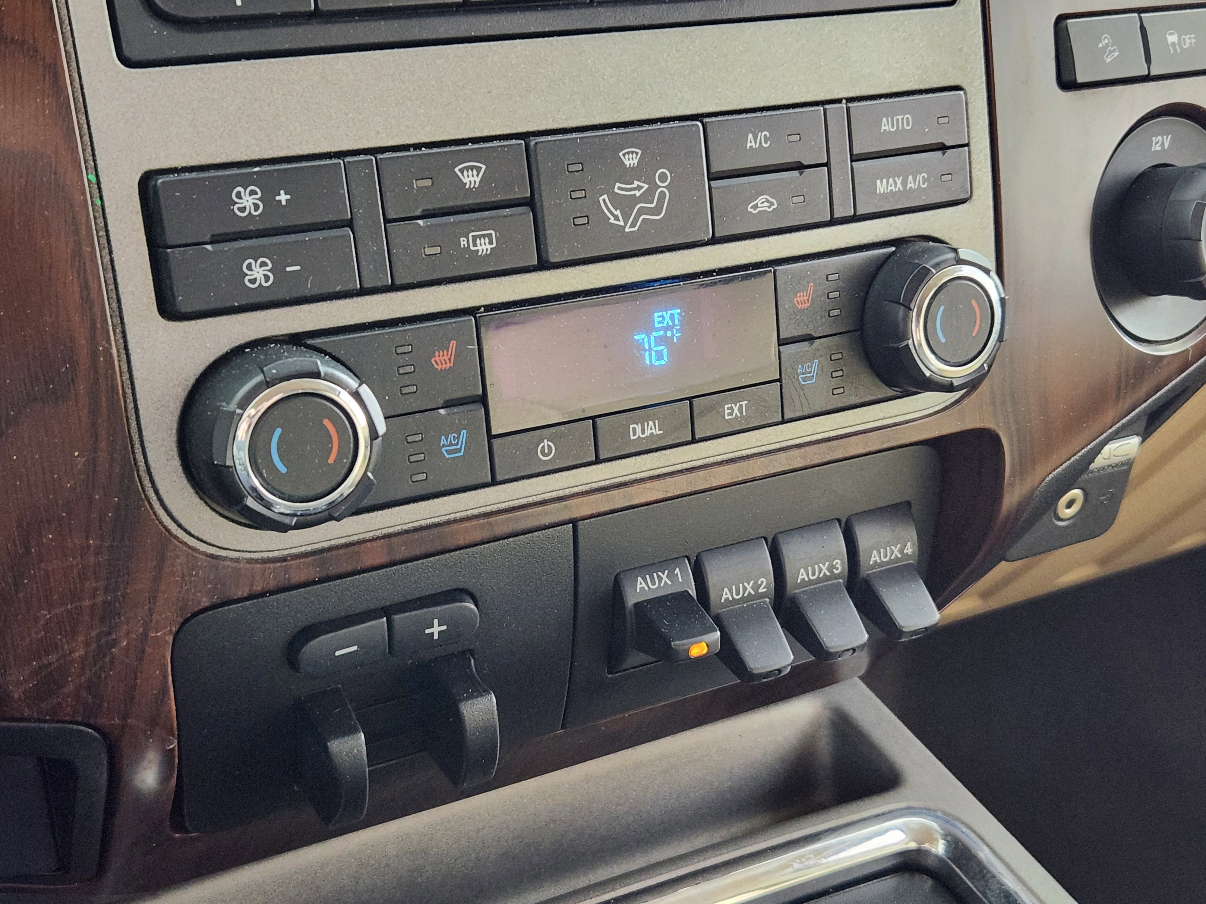 Used 2012 Ford F250 Lariat w/ Chrome Pkg image 22