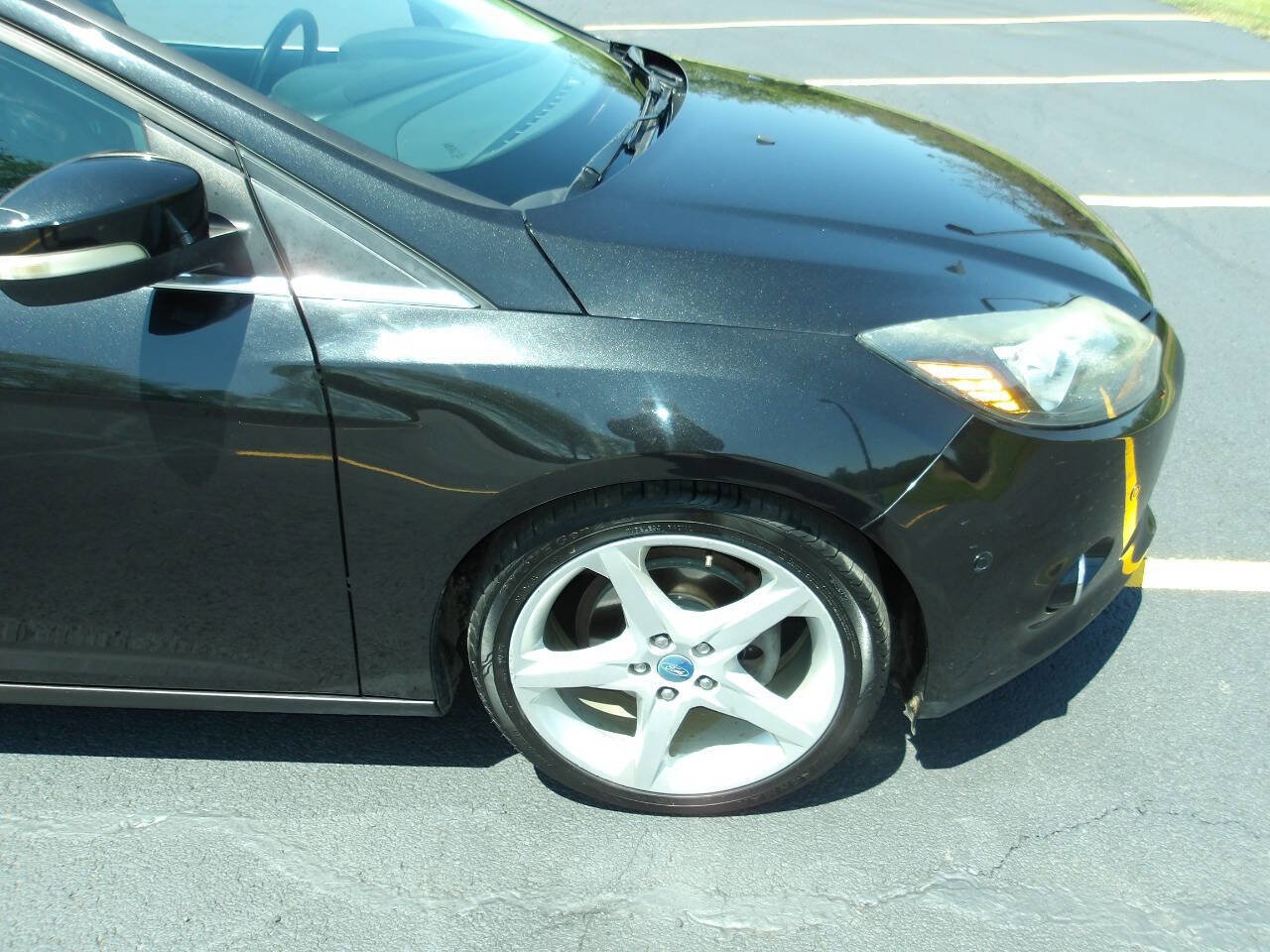 Used 2012 Ford Focus Titanium FWD image 33