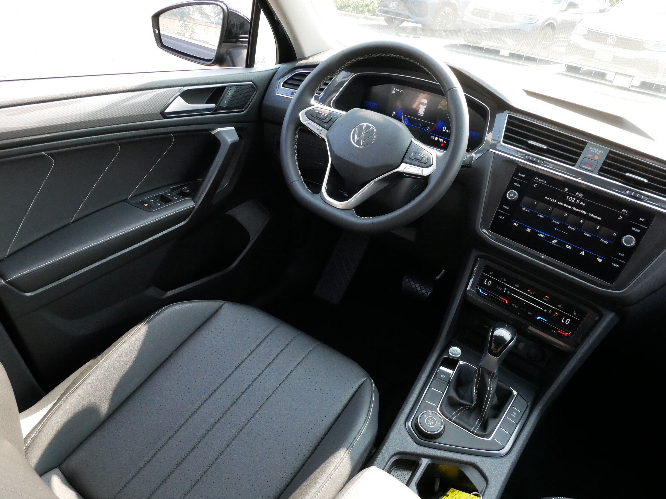 Certified 2023 Volkswagen Tiguan SE AWD/4WD image 9