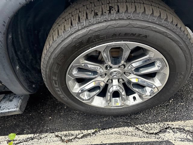 Used 2023 RAM 1500 Laramie AWD/4WD image 11