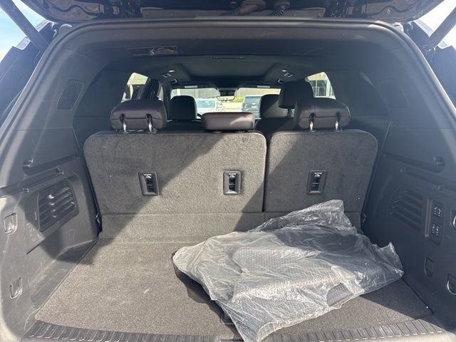 Used 2024 Chevrolet Traverse RS w/ LPO, Floor Liner Package image 9