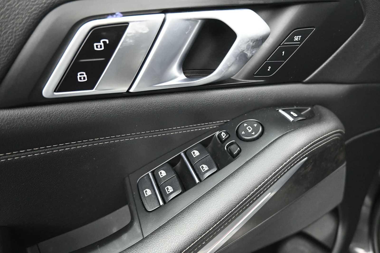 Used 2023 BMW X5 xDrive40i AWD/4WD image 9