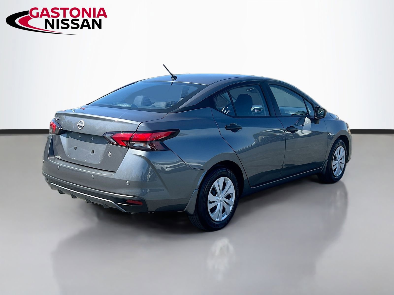 Used 2025 Nissan Versa S w/ Trunk Package image 9