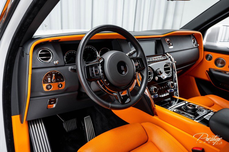 Used 2021 Rolls-Royce Cullinan image 30