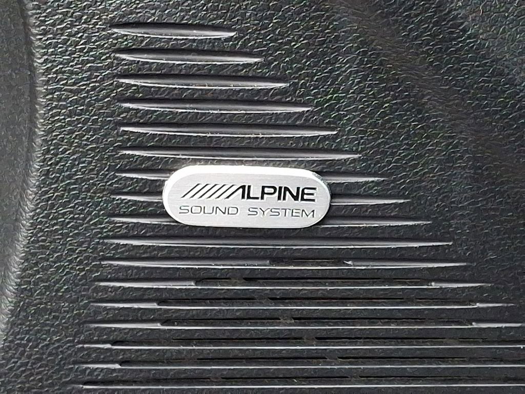 Used 2023 Dodge Challenger SXT RWD image 27