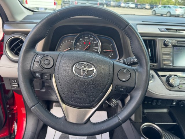 Used 2013 Toyota RAV4 Limited FWD image 12