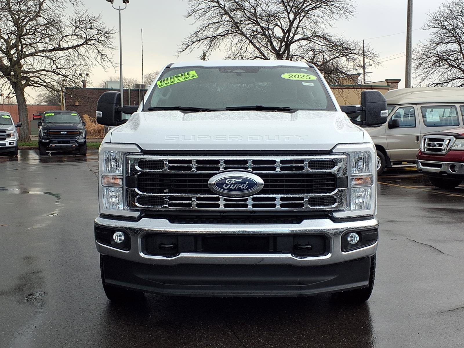 Used 2025 Ford F250 XLT AWD/4WD image 23
