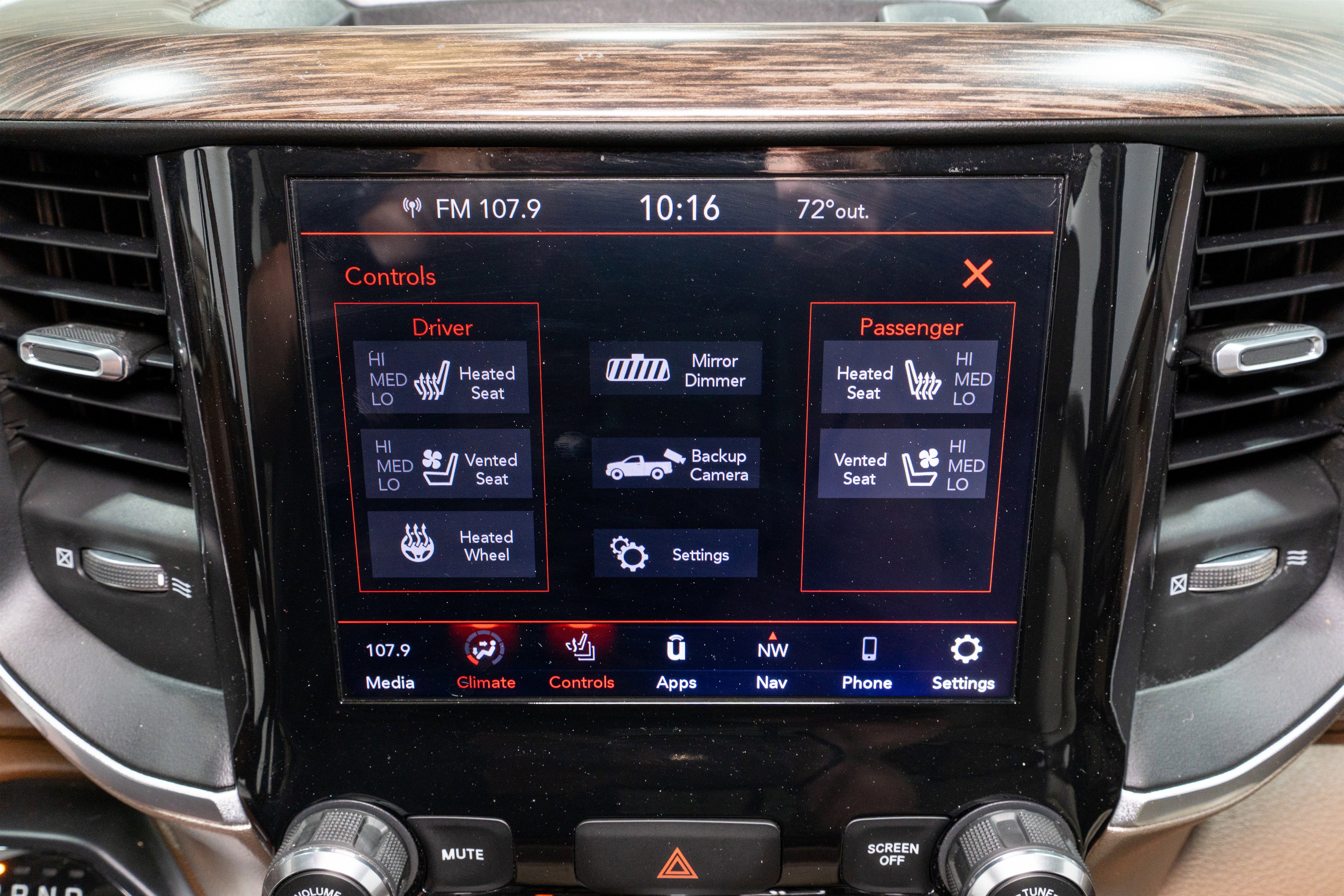Used 2020 RAM 1500 Laramie image 22