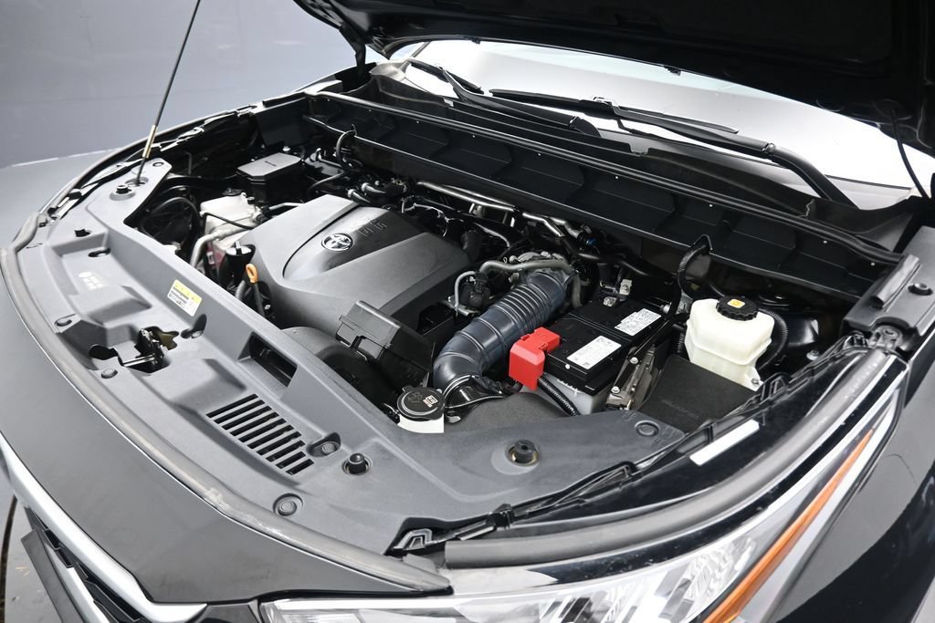 Used 2020 Toyota Highlander XLE AWD/4WD image 63