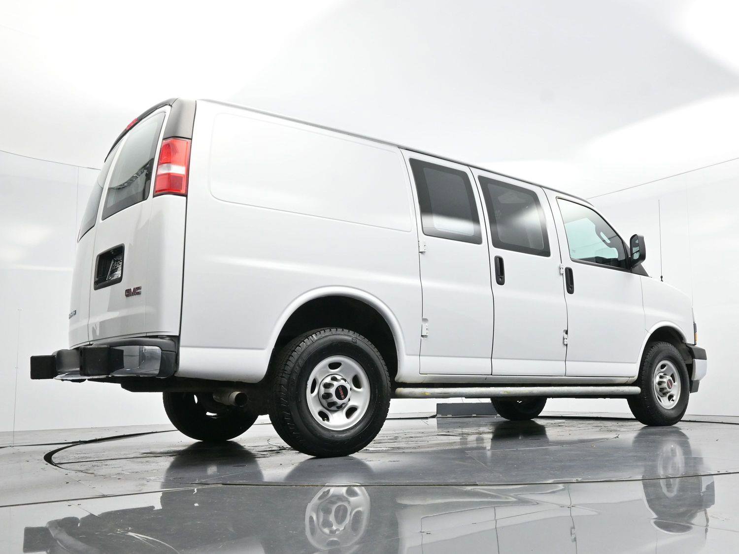 Used 2024 GMC Savana 2500 w/ Driver Convenience Package image 42