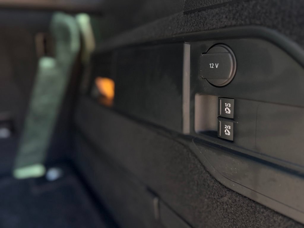Used 2014 Volkswagen Touareg VR6 AWD/4WD image 63