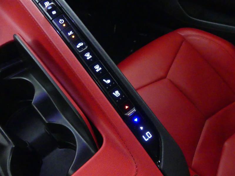 Used 2023 Chevrolet Corvette Stingray Preferred Conv w/ 2LT RWD image 19
