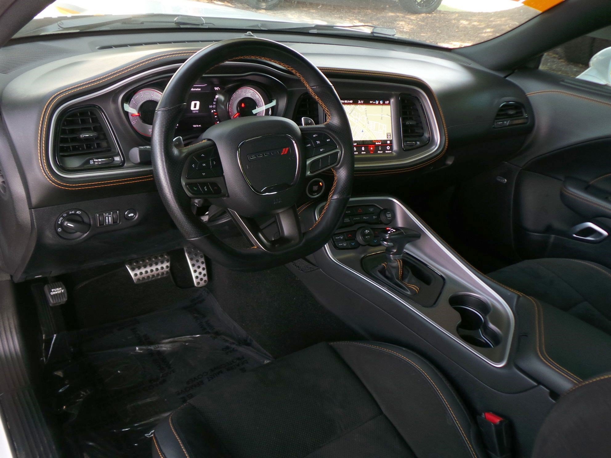 Used 2022 Dodge Challenger R/T Scat Pack RWD image 6