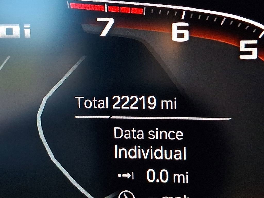 Used 2025 BMW Z4 M40i w/ Edition image 14