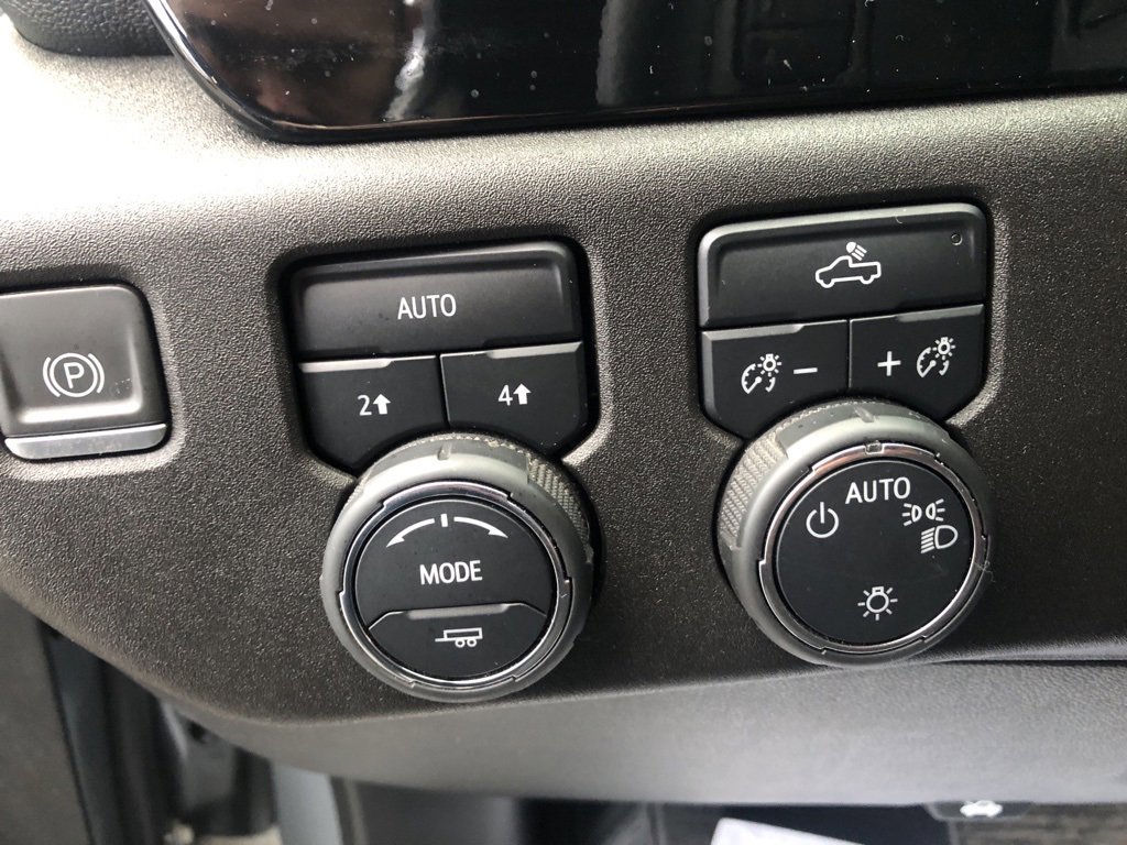 Used 2023 Chevrolet Silverado 1500 LT image 11