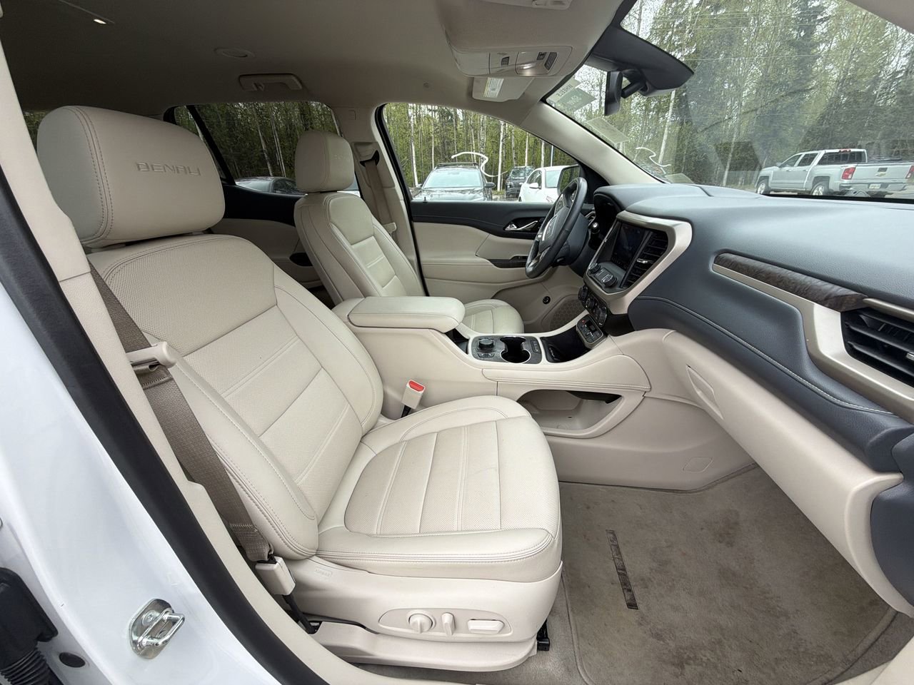 Used 2023 GMC Acadia Denali AWD/4WD image 20