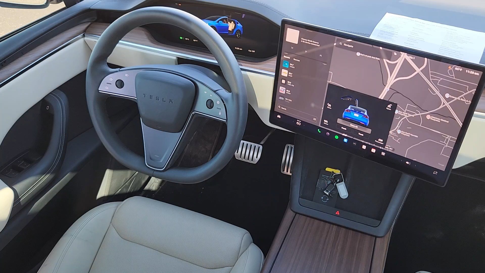 Used 2025 Tesla Model X image 5