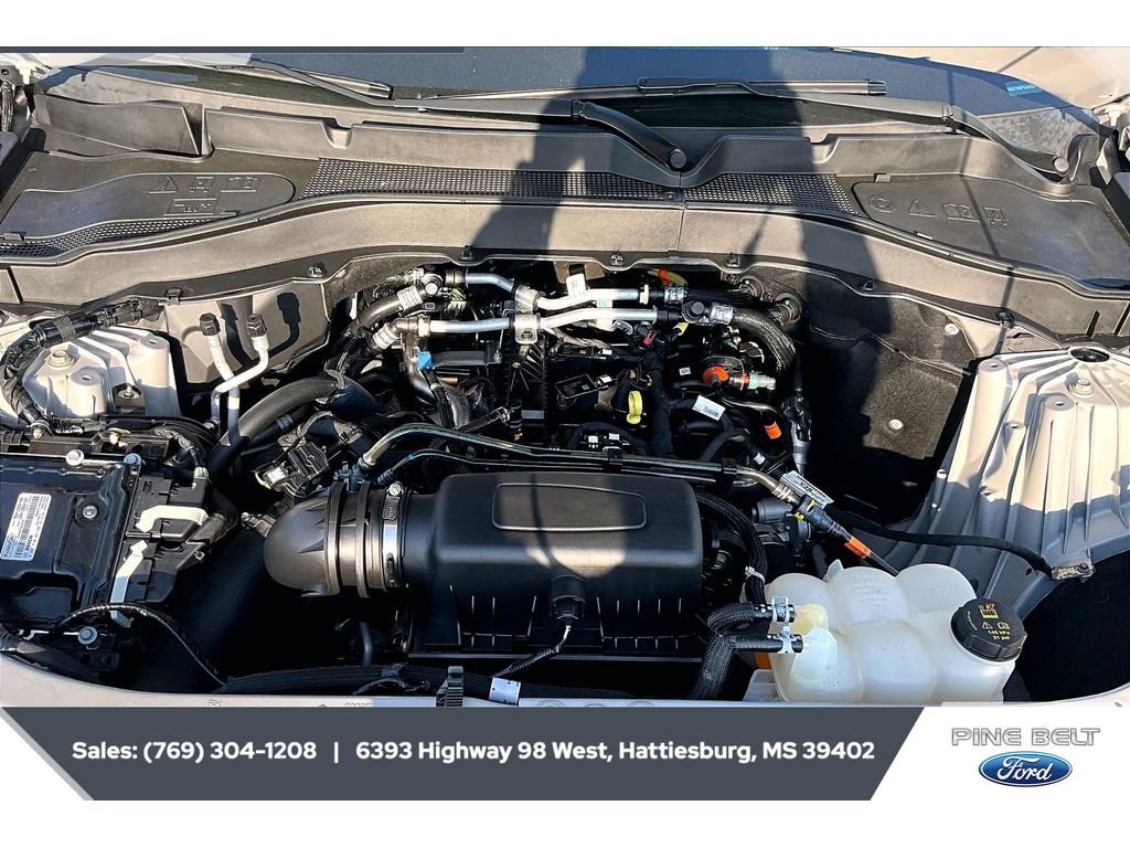 Used 2023 Ford Explorer XLT image 8