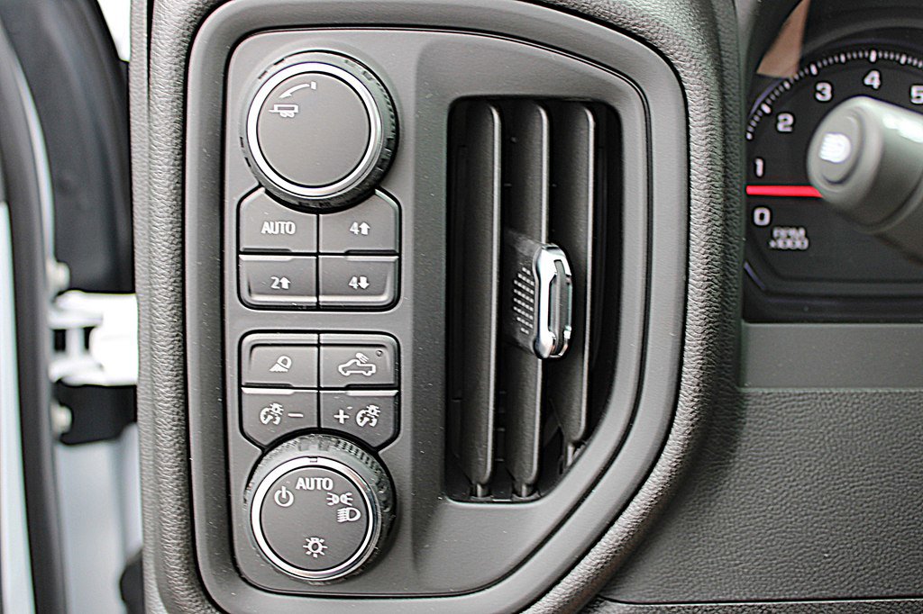 Used 2025 Chevrolet Silverado 2500 W/T w/ WT/CX Safety Package image 21