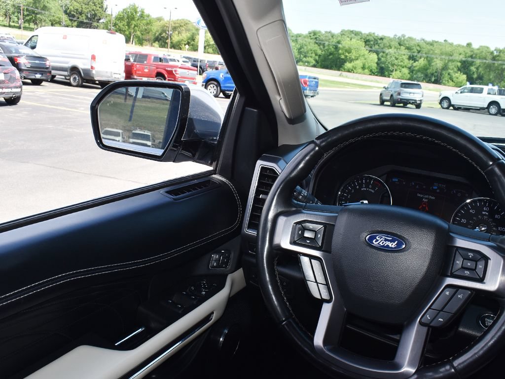 Used 2020 Ford Expedition Platinum AWD/4WD image 19