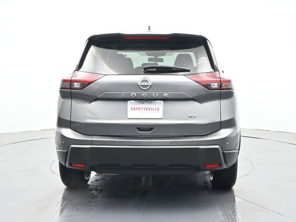 Used 2024 Nissan Rogue SV image 7