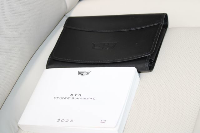 Certified 2023 Cadillac XT5 Premium Luxury AWD/4WD image 33