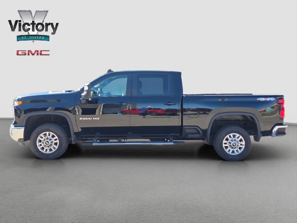 Used 2025 Chevrolet Silverado 2500 LT w/ Convenience Package AWD/4WD image 6