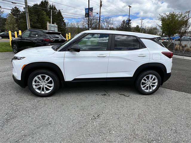 New 2026 Chevrolet TrailBlazer LS w/ LS Convenience Package FWD image 2