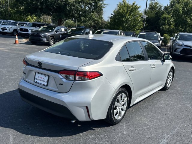 Used 2026 Toyota Corolla LE FWD image 4
