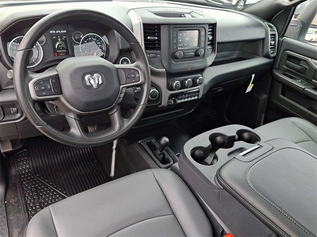 Used 2024 RAM 2500 Tradesman w/ Chrome Appearance Group image 11