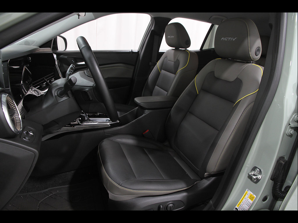 Certified 2024 Chevrolet Trax ACTIV FWD image 5