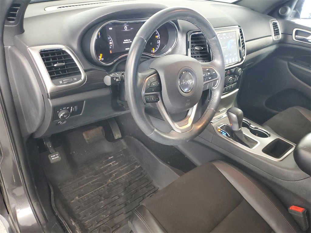 Used 2019 Jeep Grand Cherokee Altitude image 10