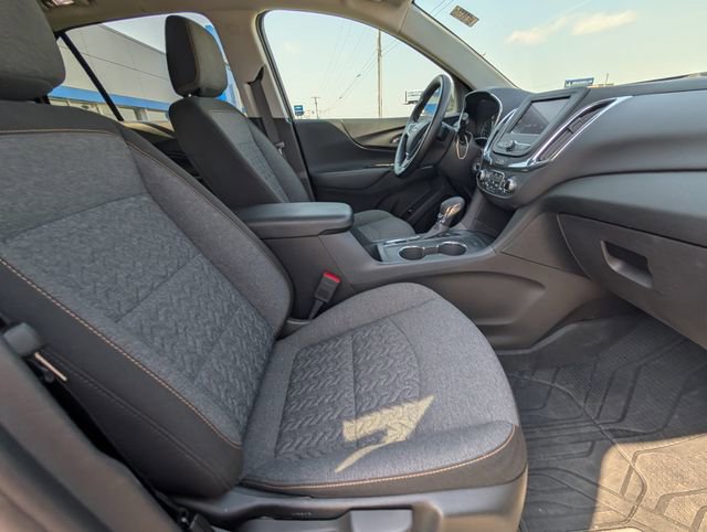 Used 2024 Chevrolet Equinox LT w/ LPO, Floor Liner Package image 4