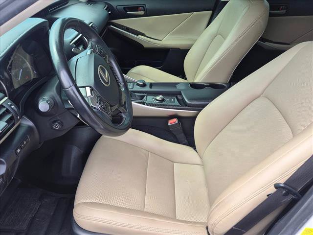 Used 2018 Lexus IS 300 AWD w/ Comfort Package image 15